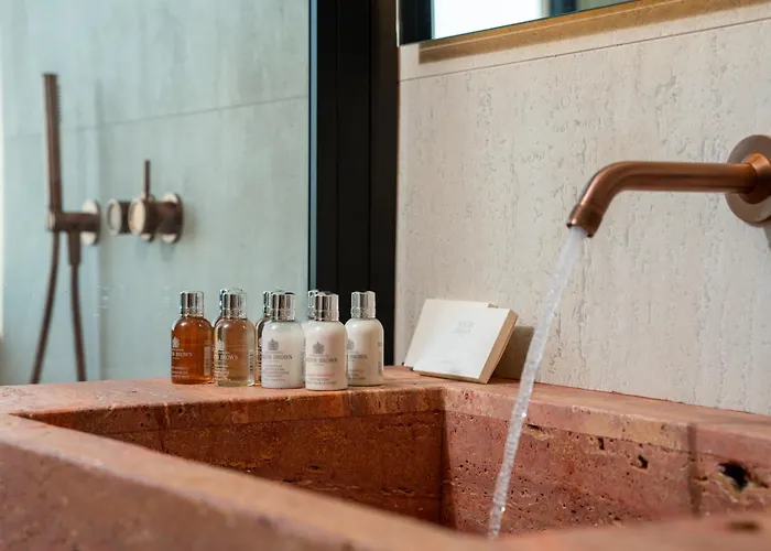 Fregata Luxury Villa Tholos (Santorini)