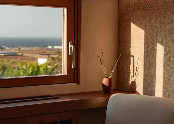 Villa Fregata Luxury Tholos (Santorini)